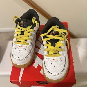 Nike Air Force 1 Low '07 LV8 Size 10C